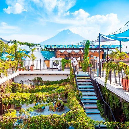 Adra Hostel Antigua Exterior photo Mount Fuji view from the hotel