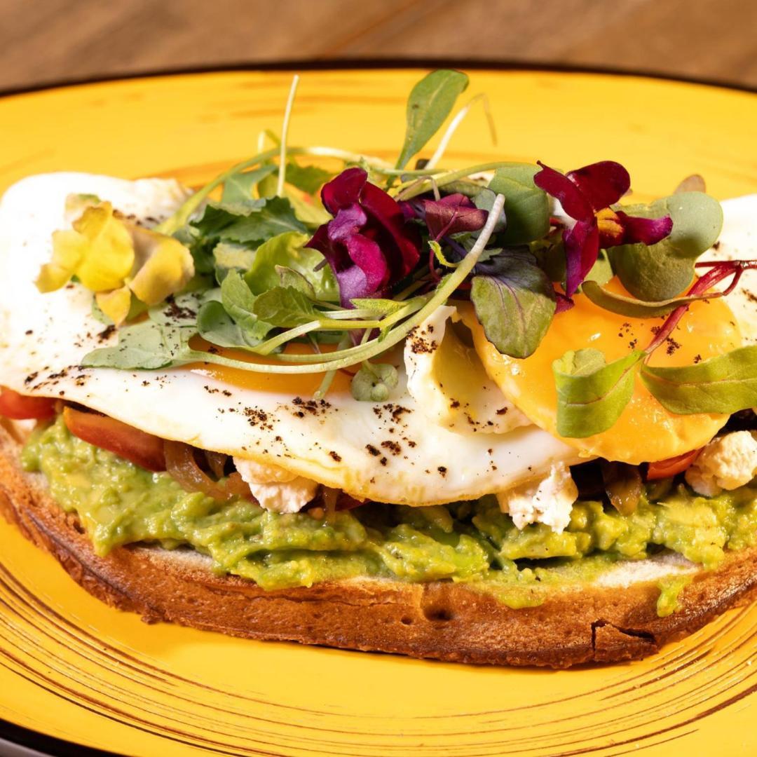 Adra Hostel Antigua Exterior photo Avocado on toast