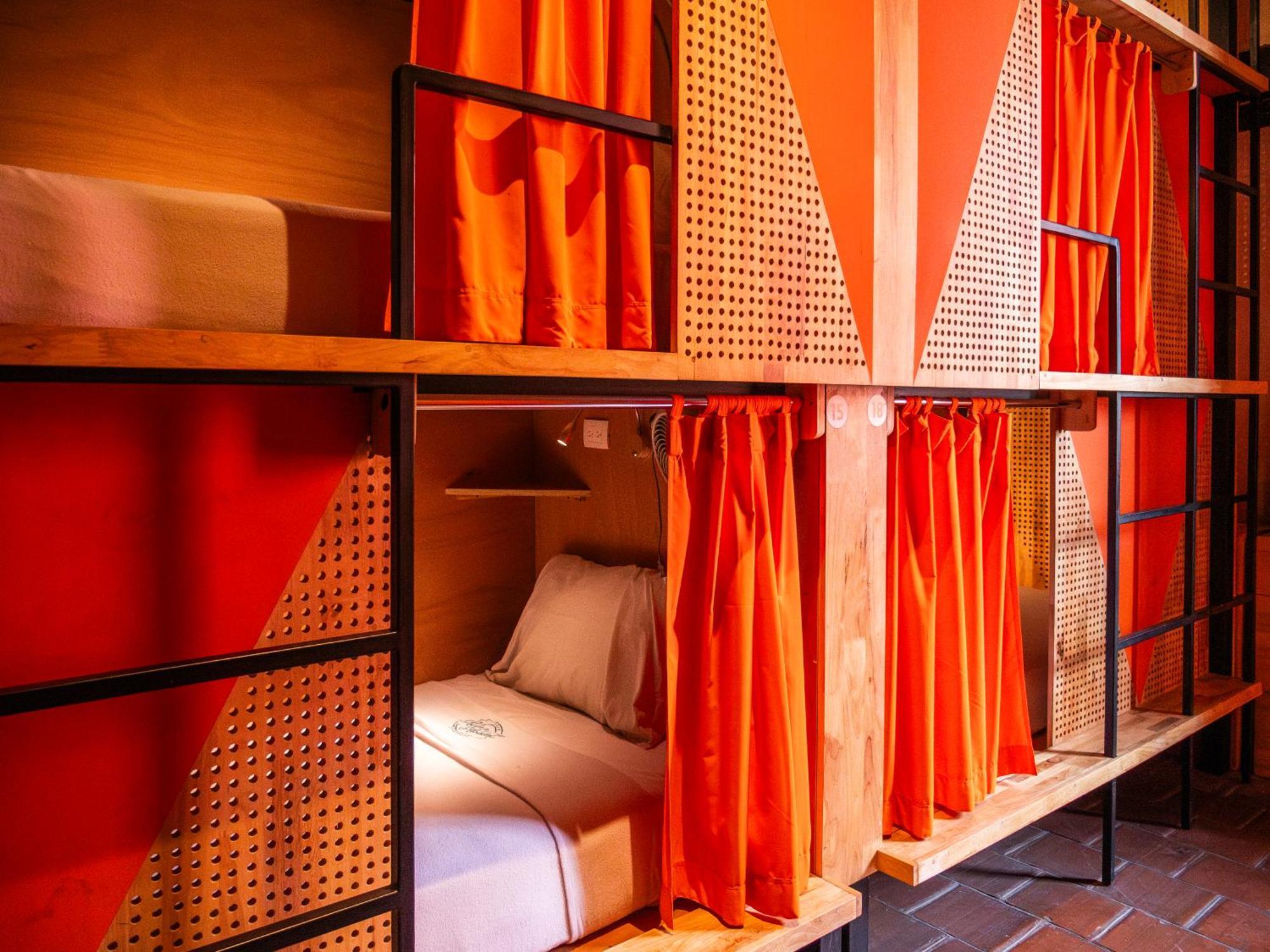 Adra Hostel Antigua Exterior photo A capsule hotel in Tokyo