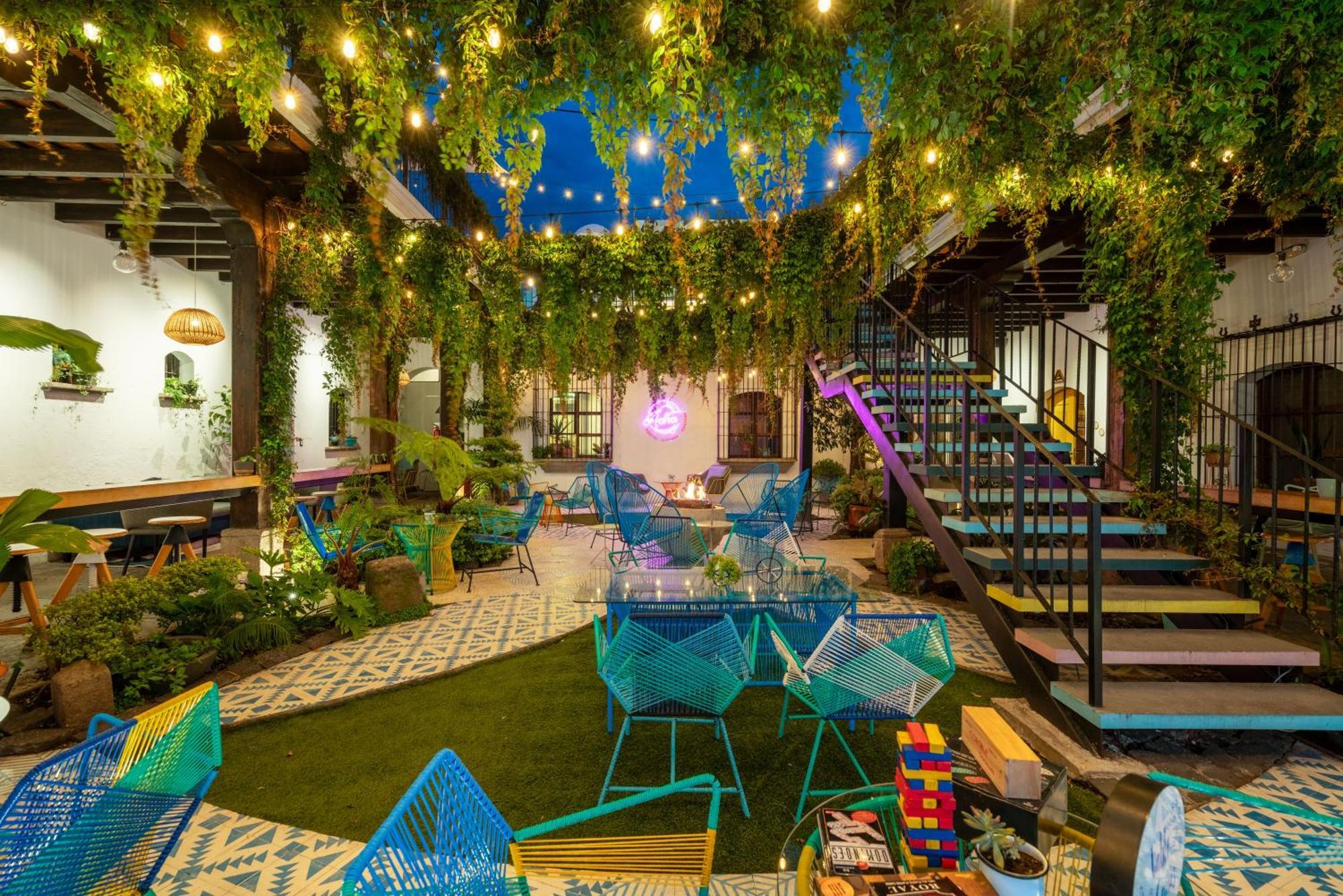 Adra Hostel Antigua Exterior photo The Garden at the Hotel Indigo, San Francisco